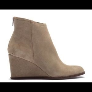 dolce vita grayson wedge bootie